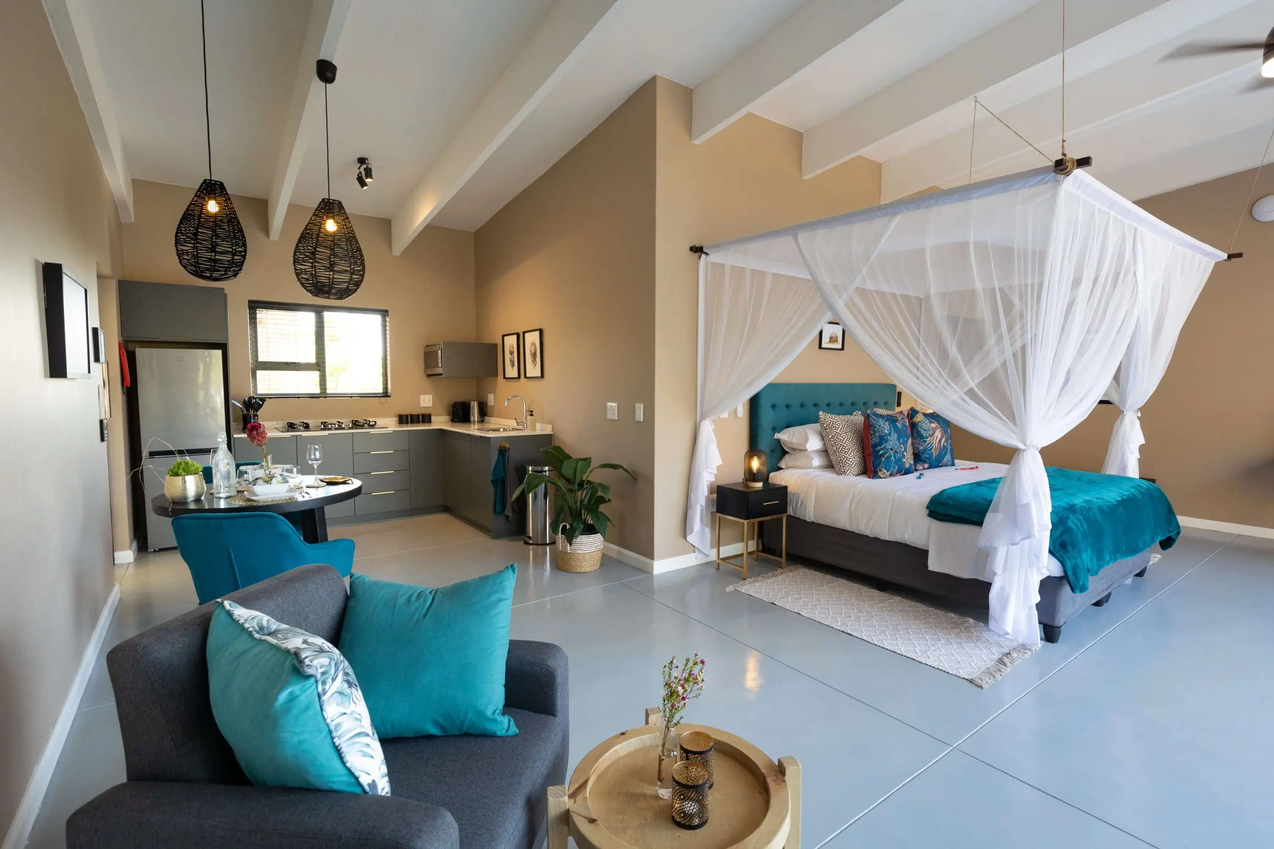 Marepe-Mountain-View-Pangolin Villa full room