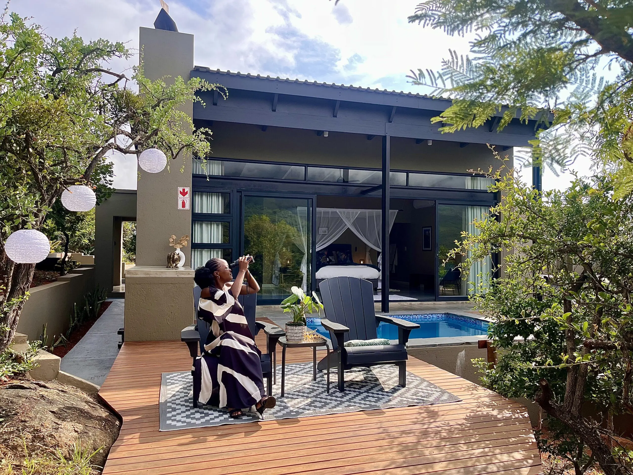 Marepe Mountain View - deck of Pangolin Villa